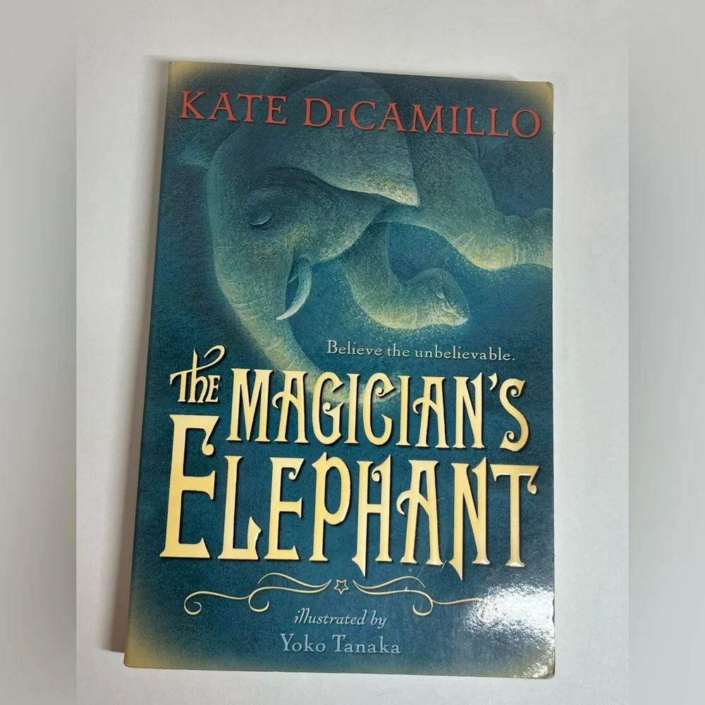 BOOK LOT (6) - COLLECTION OF CHILDREN/TEEN BOOKS - MYSTERY/MAGIC/ADVENTURE